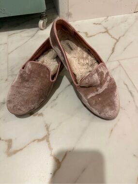 Birdies Velvet Faux-Fur Lined Slip-Ons in Blush